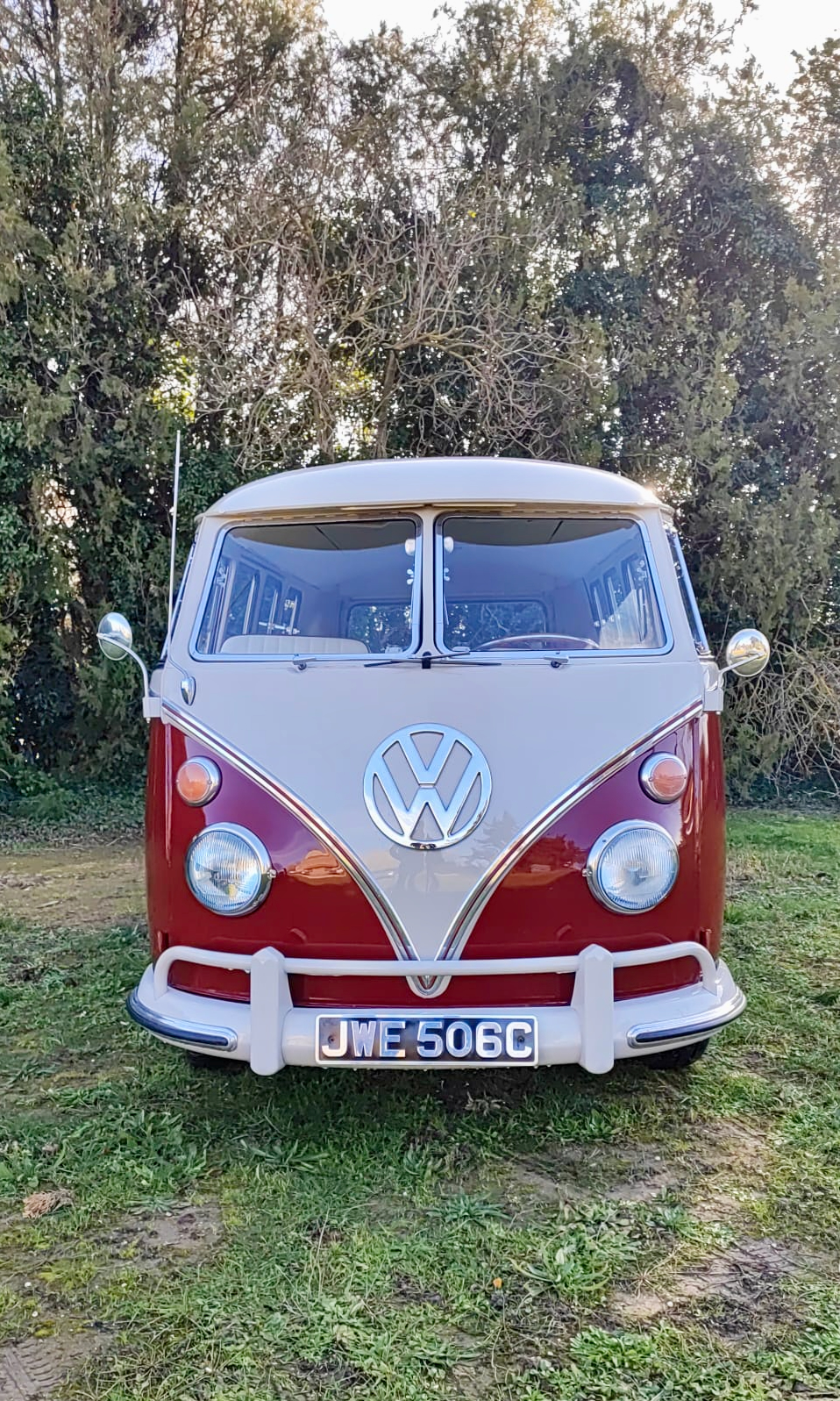 A photopraph of one of the vehicles available for weddings at Provence Classics.