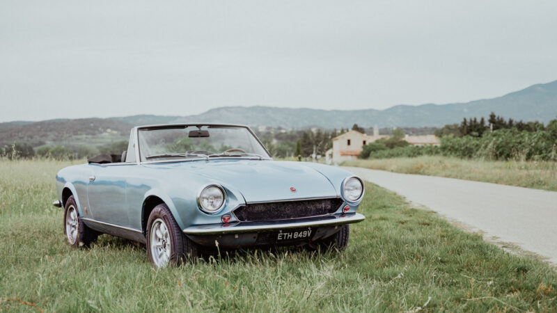 FIAT 124 SPIDER