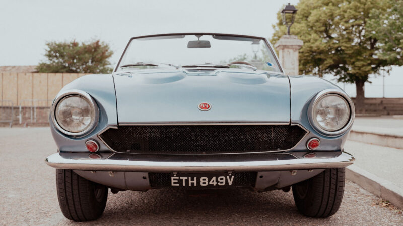FIAT 124 SPIDER