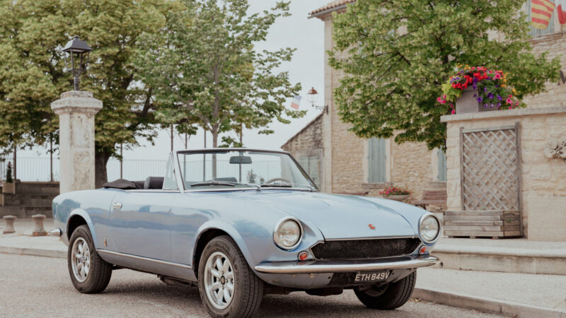 FIAT 124 SPIDER