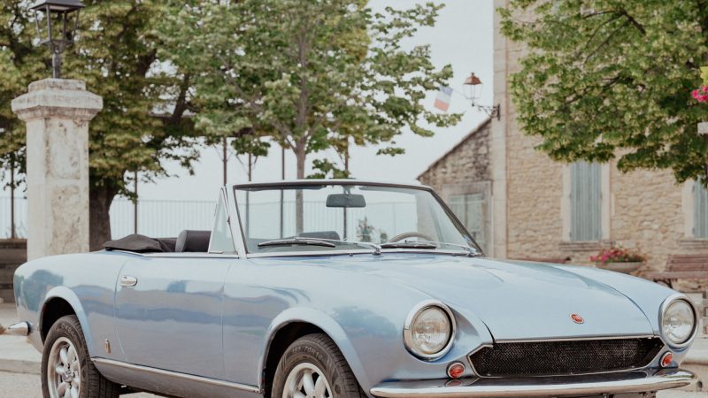 FIAT 124 SPIDER
