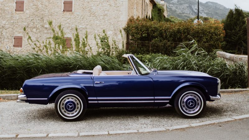 MERCEDES 280SL - RIVIERA BLUE