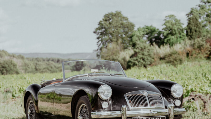 MGA ROADSTER - BLACK